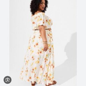 Torrid skirt and top set with pockets